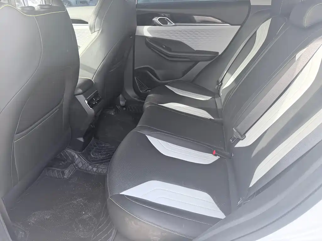 GEELY AUTOMOBILE BINYUE