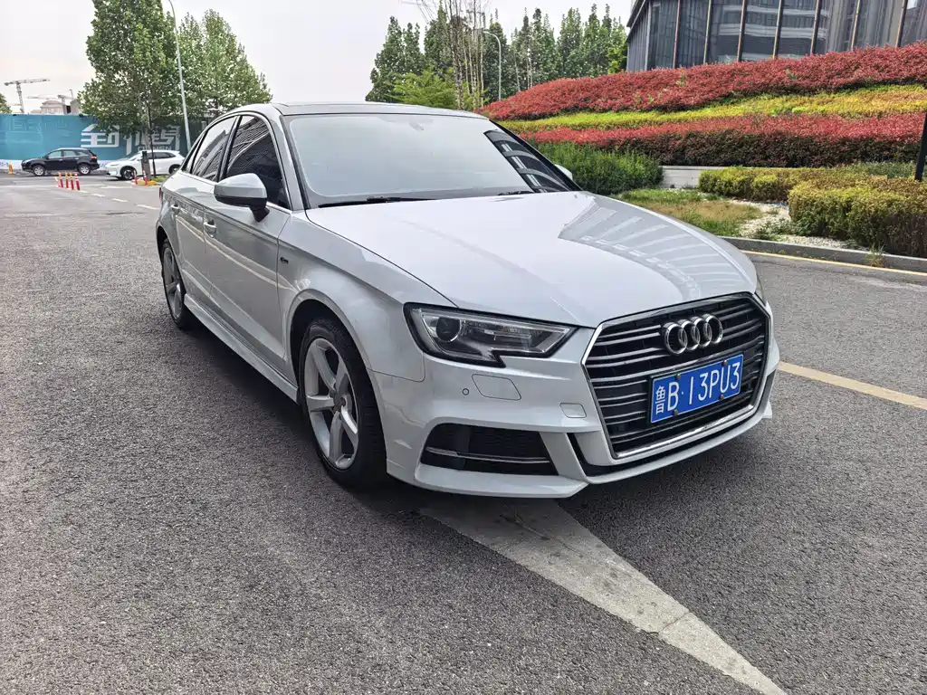 Audi A3 2017 Limousine 35 TFSI Fashion