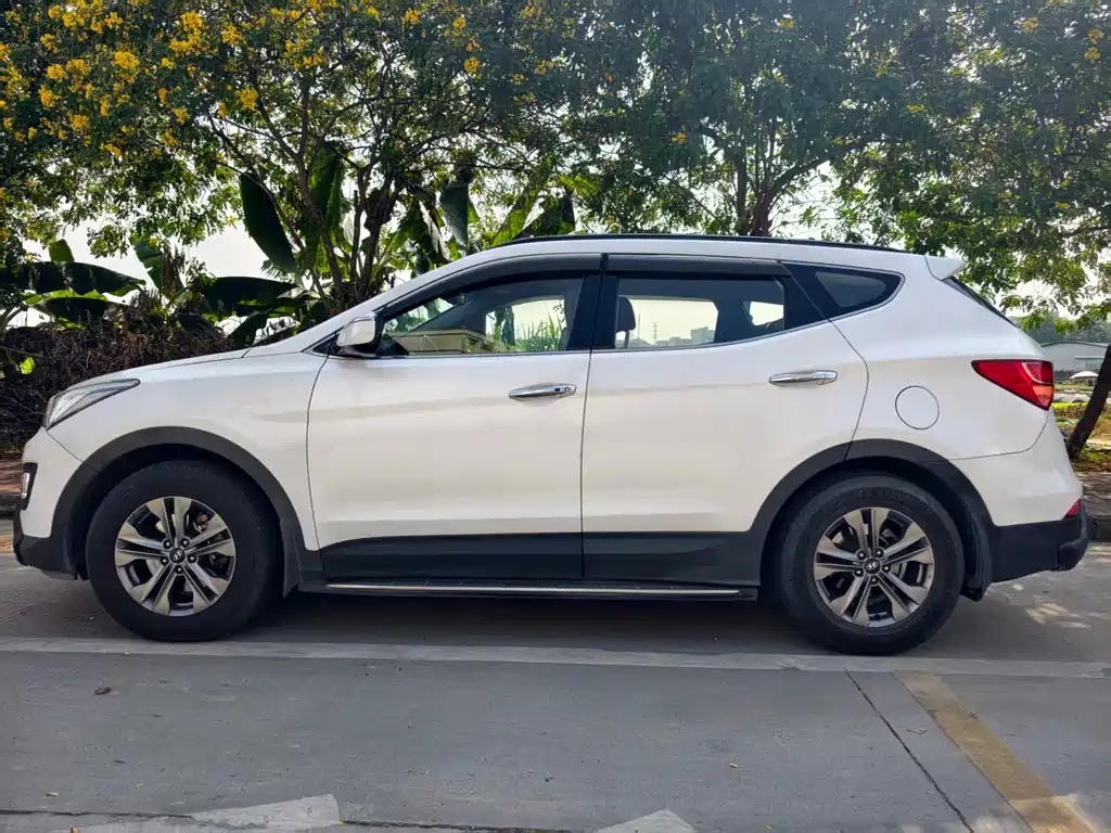 Hyundai Santa Fe — миниатюра 7