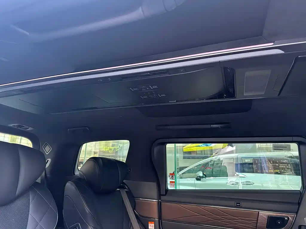 Toyota Alphard 2025 2.5L Premium