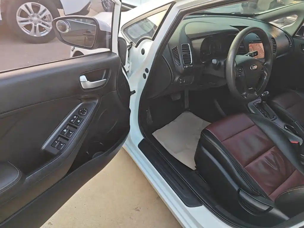 Kia K3 — миниатюра 16