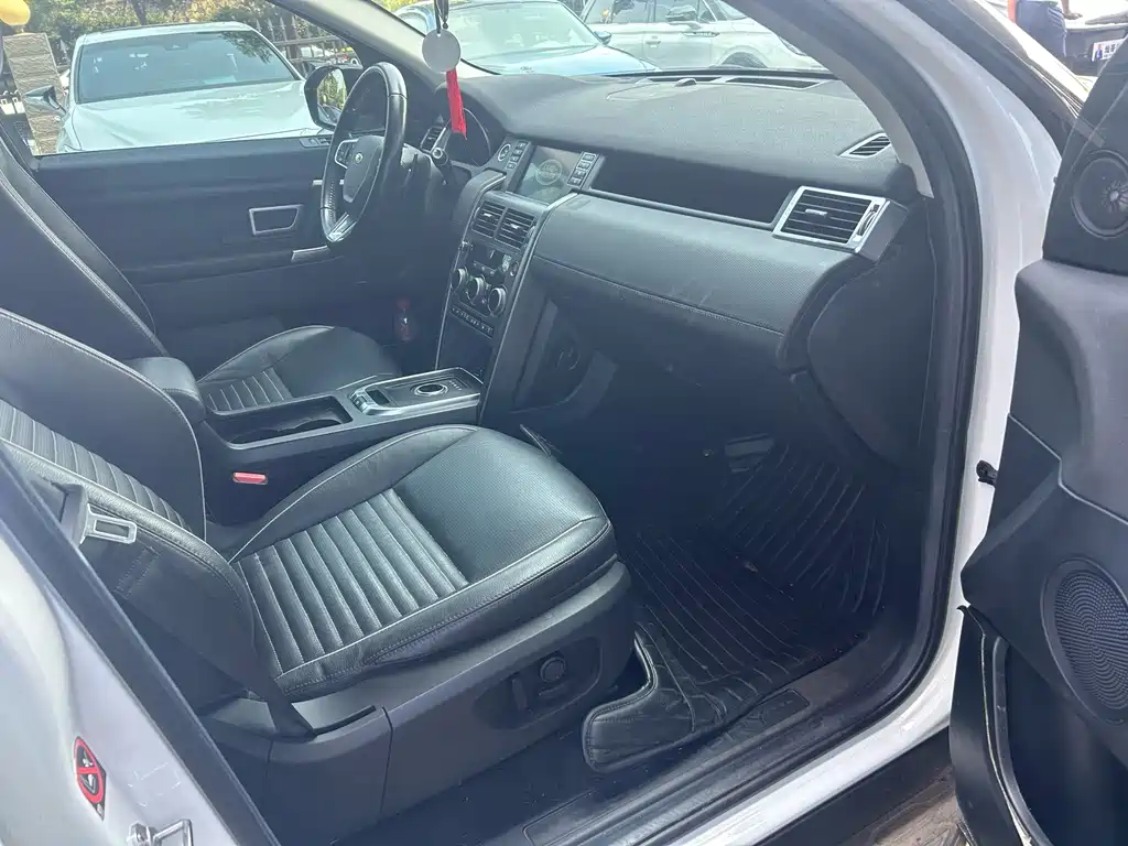 Land Rover Discovery Sport — миниатюра 8