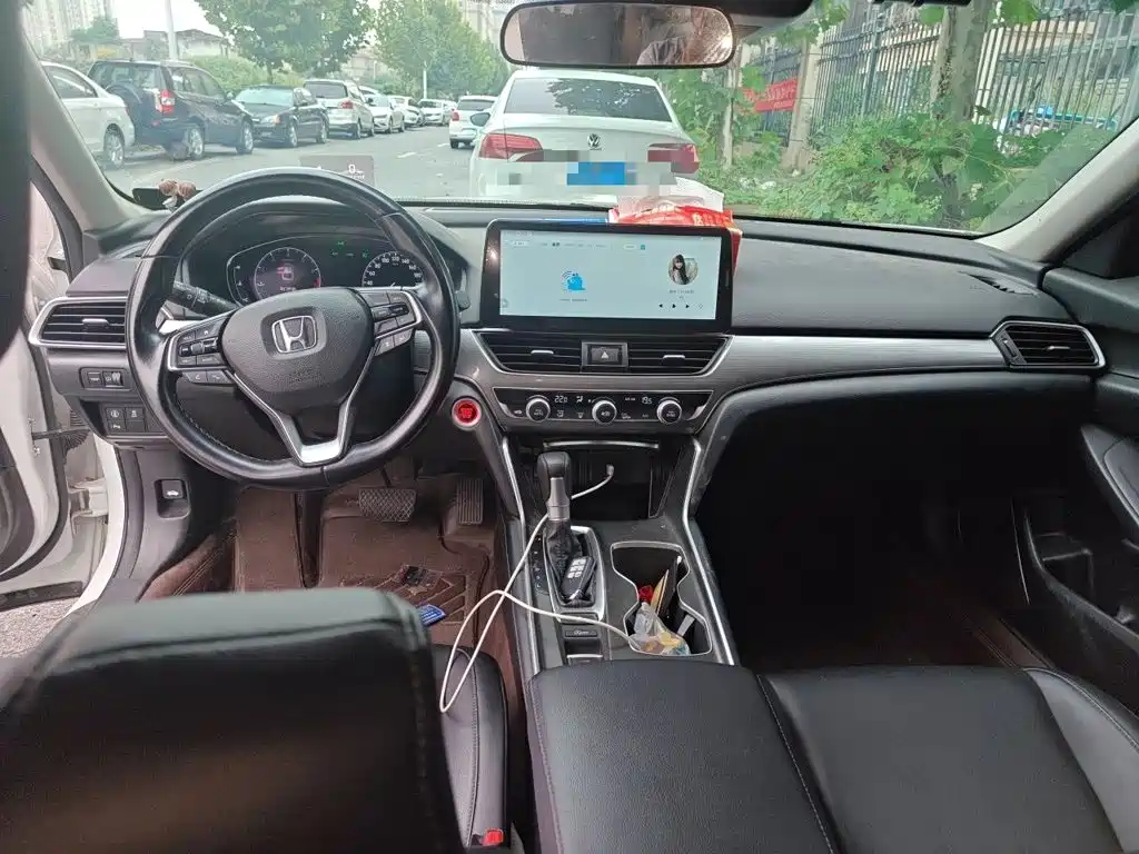 Honda Accord — миниатюра 5