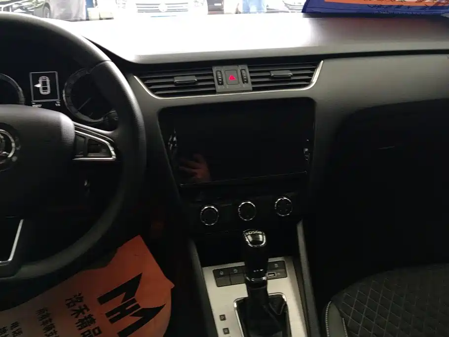Skoda Octavia — миниатюра 13