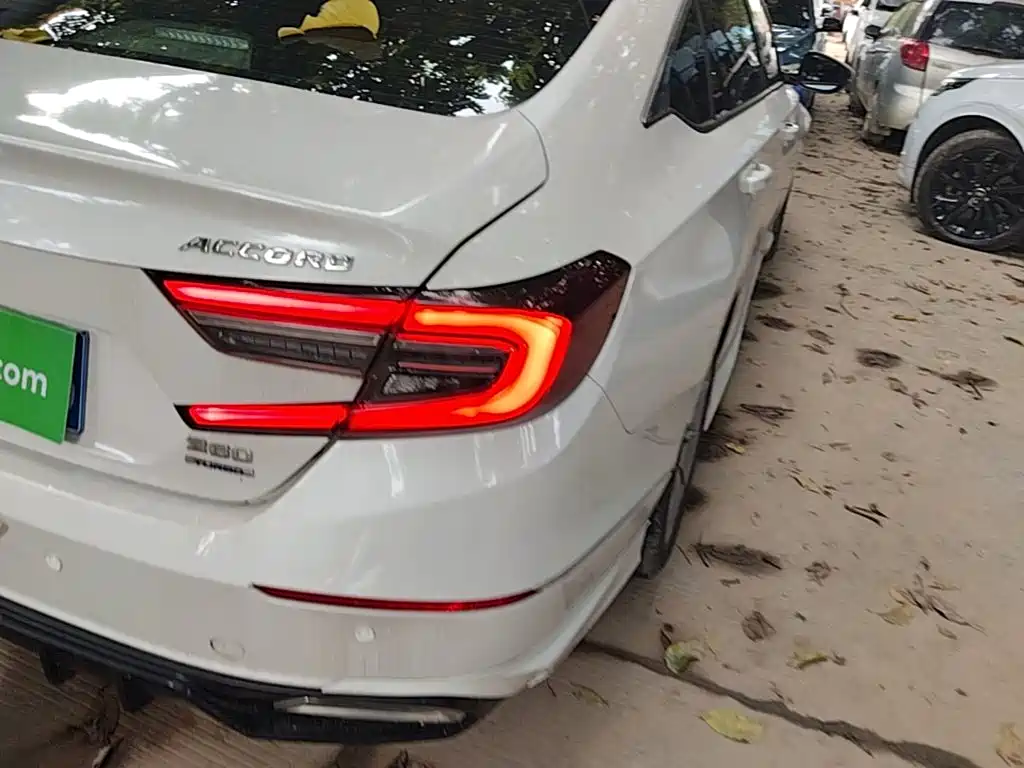 Honda Accord — миниатюра 8
