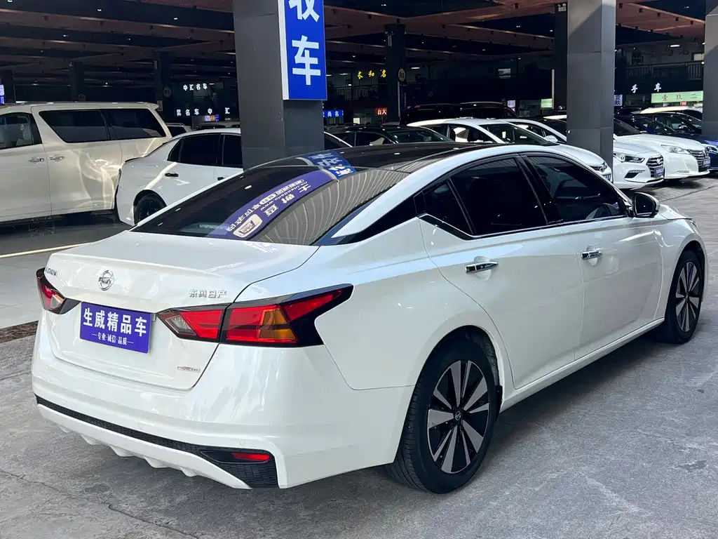Nissan Teana — миниатюра 4