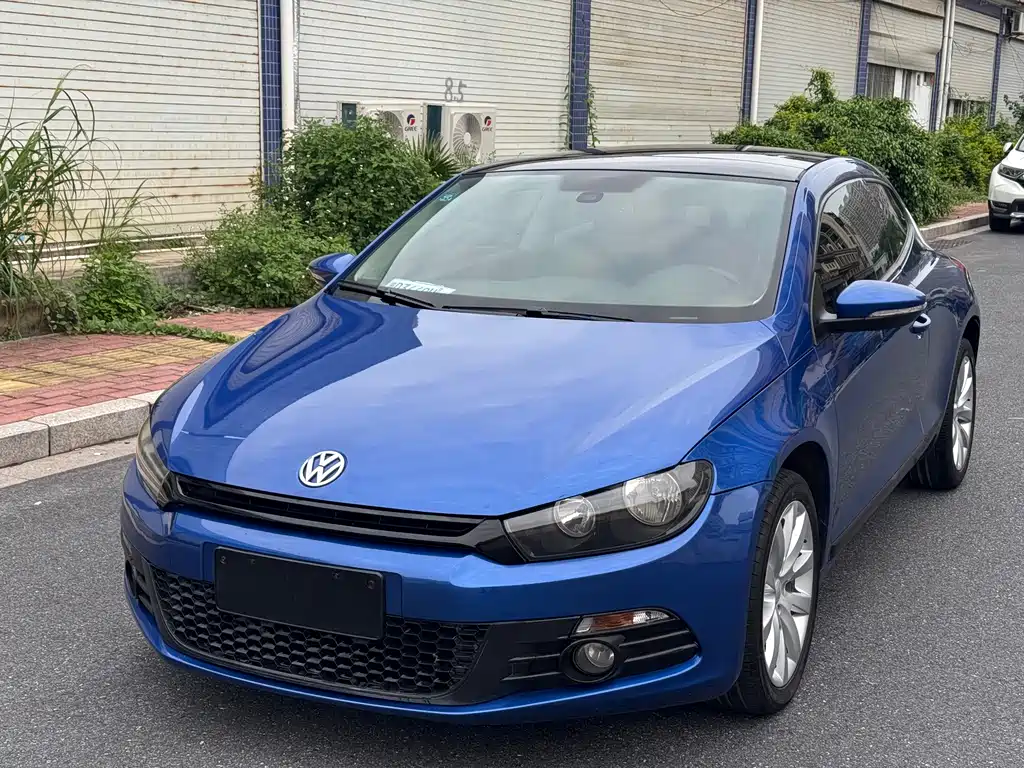 Купить Volkswagen Scirocco