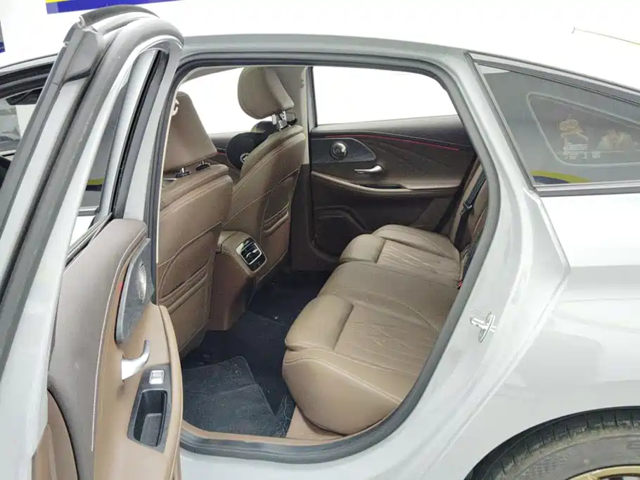 Chery Arrizo 8 — миниатюра 11