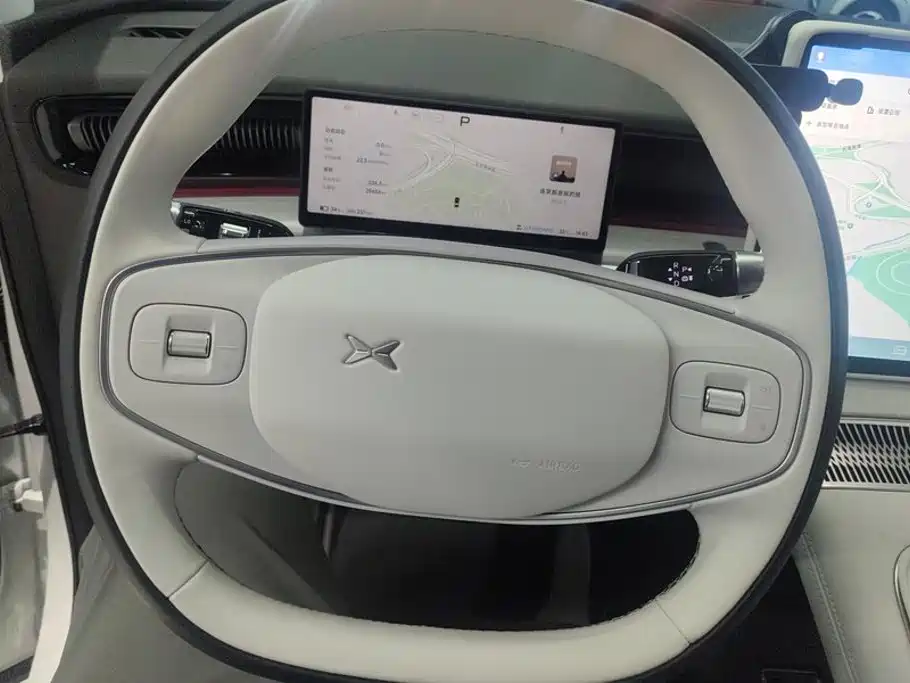 XPeng X9 — миниатюра 15