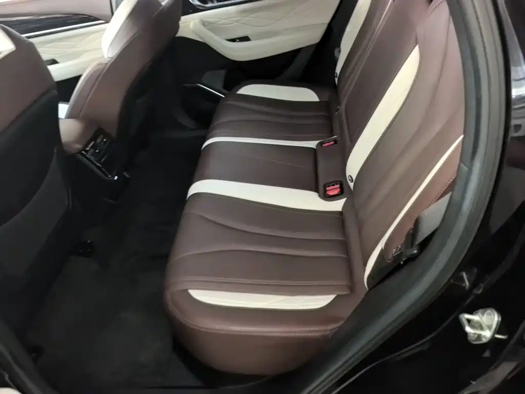 Geely Xingyue L — миниатюра 17