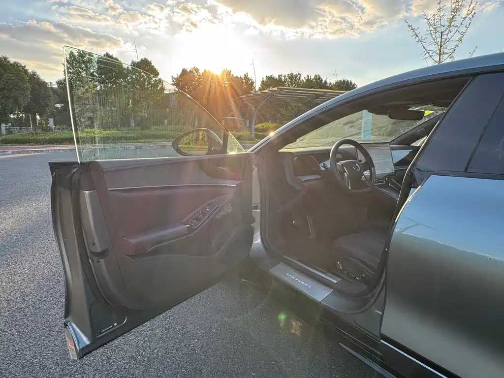 Denza Denza Z9GT — миниатюра 3