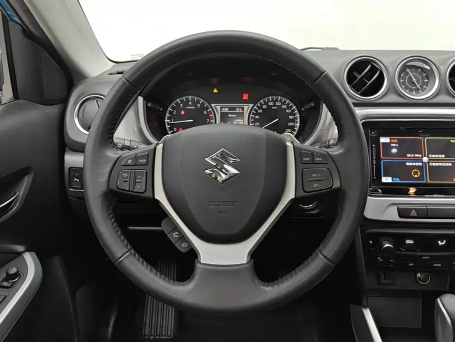 Suzuki Vitara — миниатюра 15