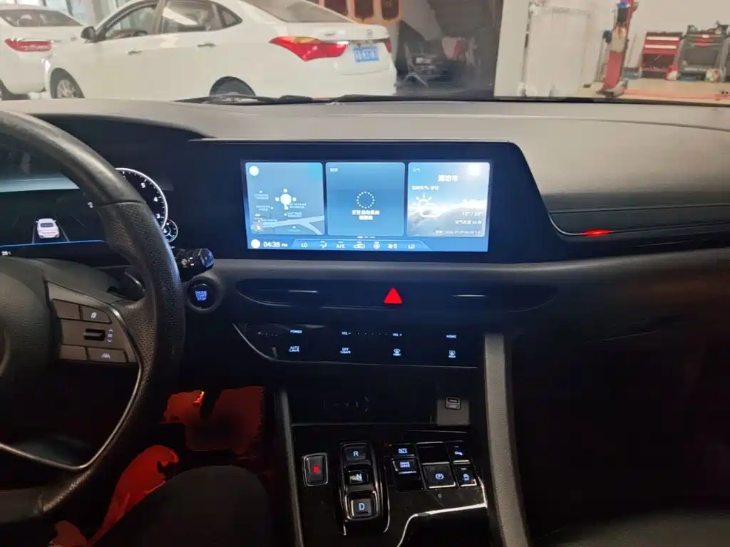 Hyundai Sonata — миниатюра 10