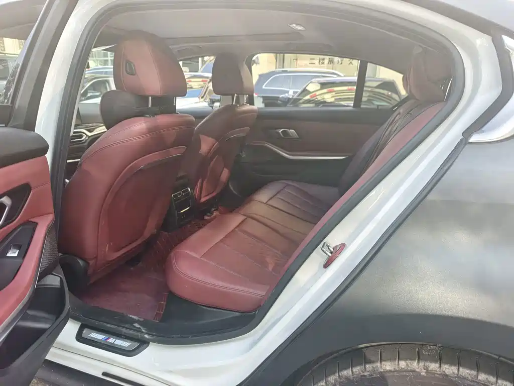 BMW 3 Series — миниатюра 6
