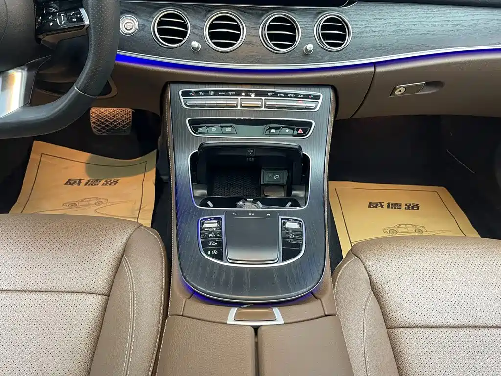 Mercedes-Benz E-Class — миниатюра 22