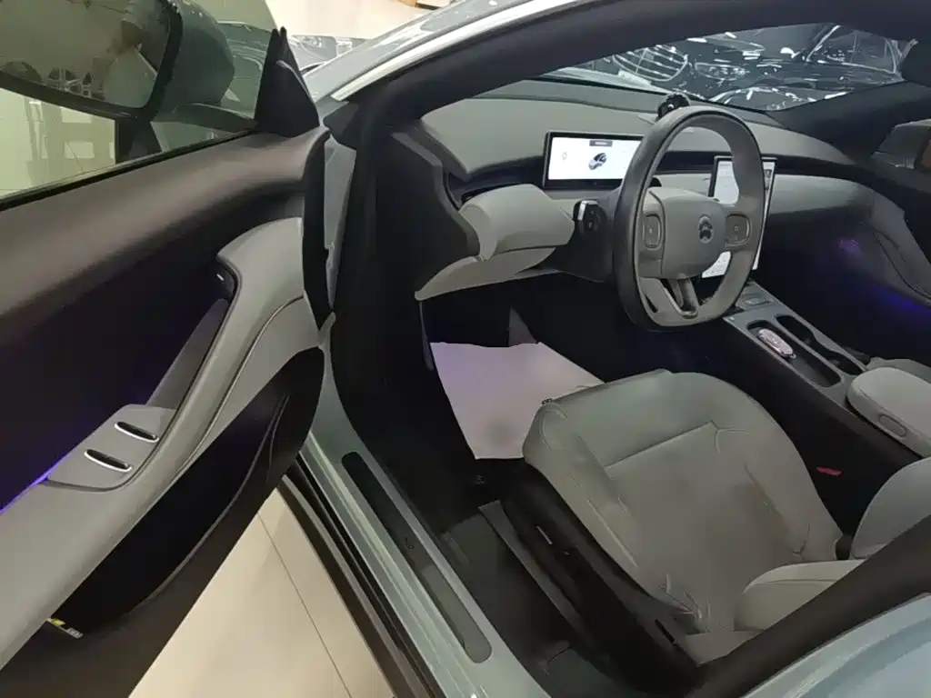 NIO ET5T — миниатюра 16