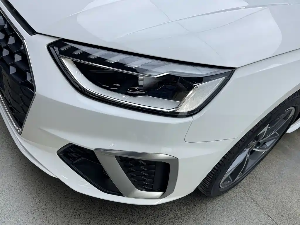 Audi A4L — миниатюра 30