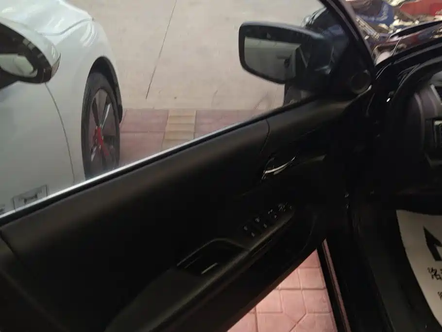 Honda Accord — миниатюра 7