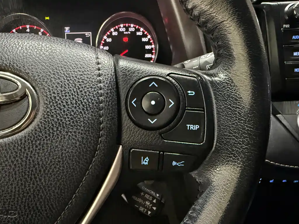 Toyota RAV4 — миниатюра 16