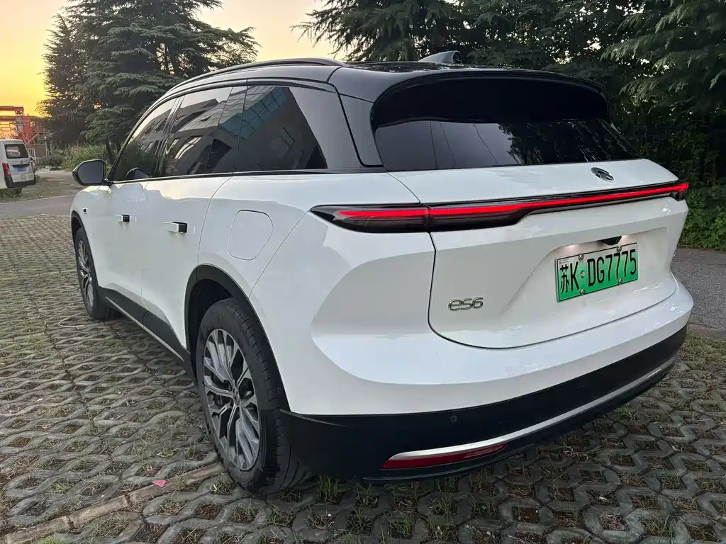 NIO ES6 — миниатюра 4