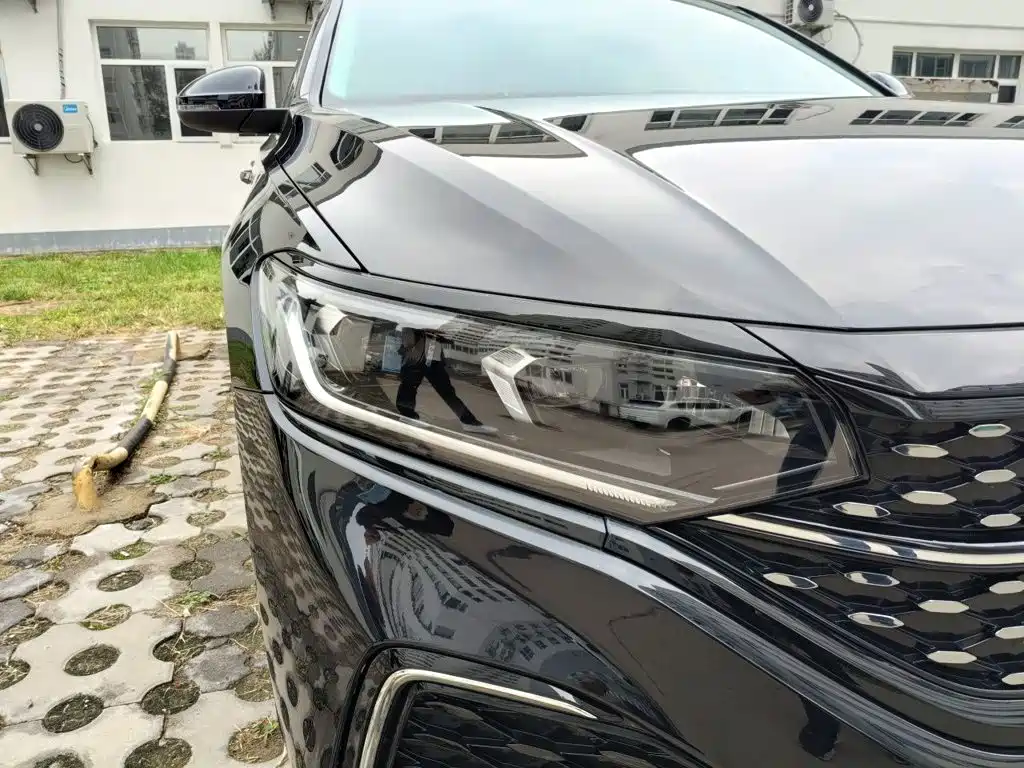 Volkswagen Passat — миниатюра 7