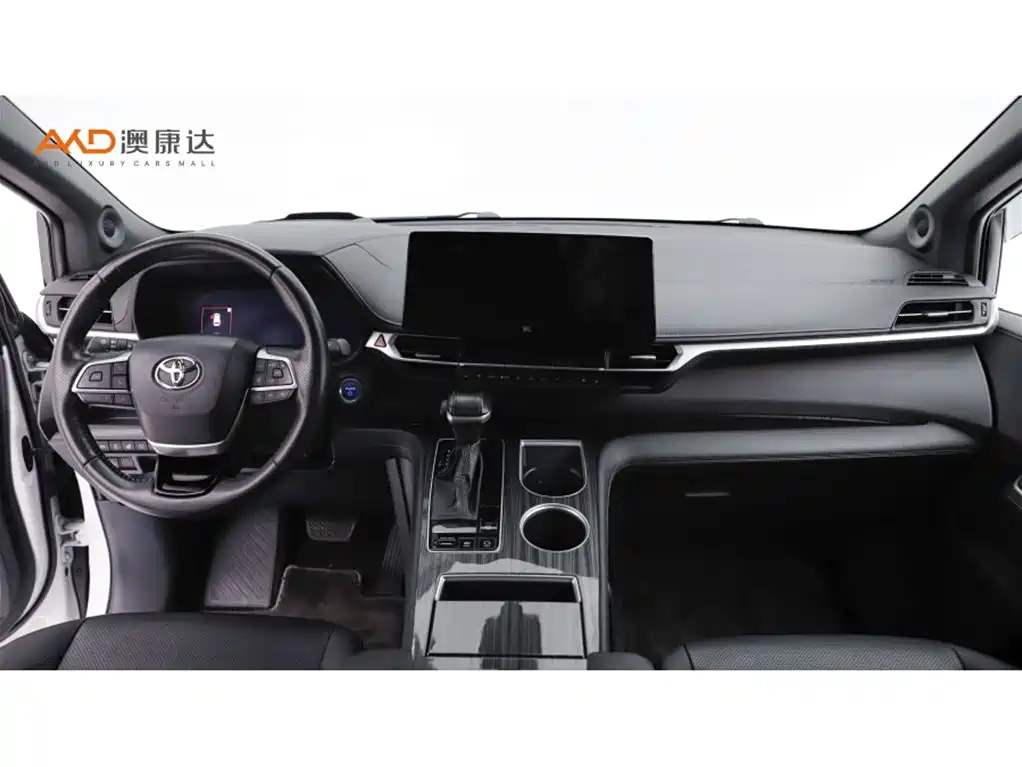 Toyota Sienna — миниатюра 5