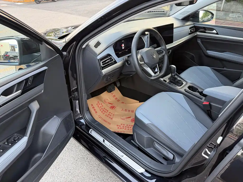 Volkswagen Lavida — миниатюра 10