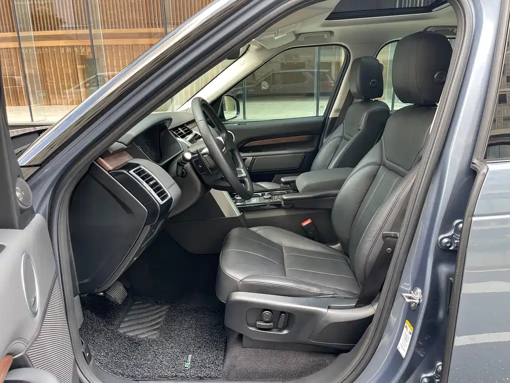 Land Rover Discovery — миниатюра 8