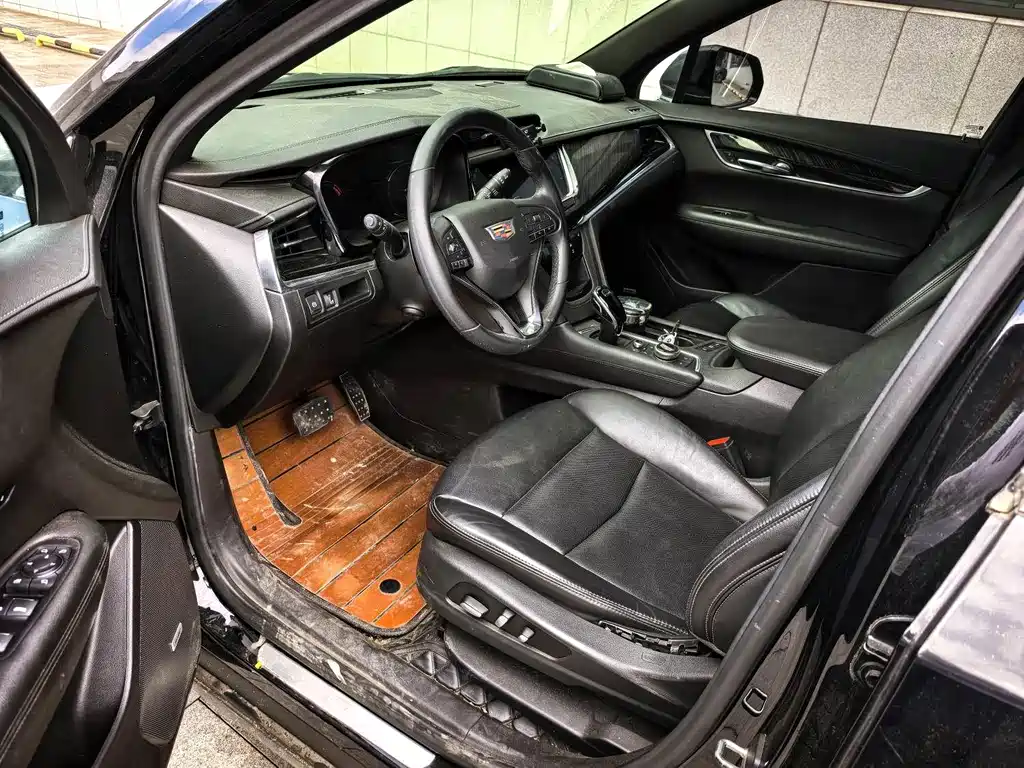 Cadillac XT6 — миниатюра 9