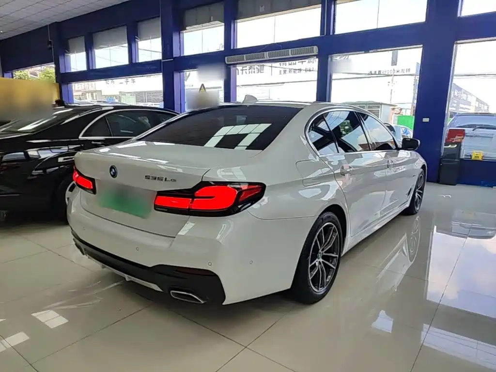 BMW 5 Series 5 2022 535Le M Sport