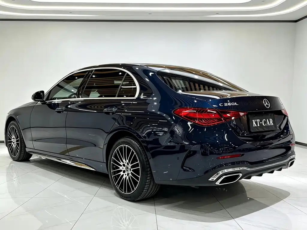 Mercedes-Benz C-Class — миниатюра 11