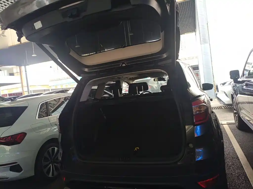 Ford Kuga — миниатюра 19