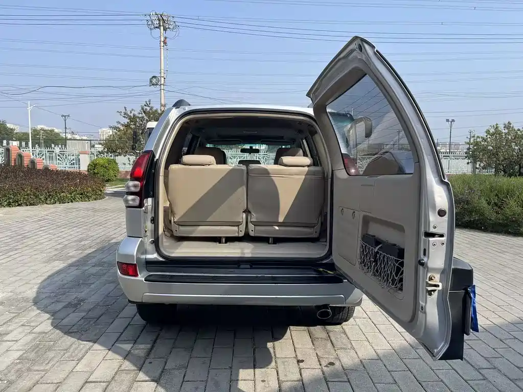 Toyota Prado — миниатюра 9