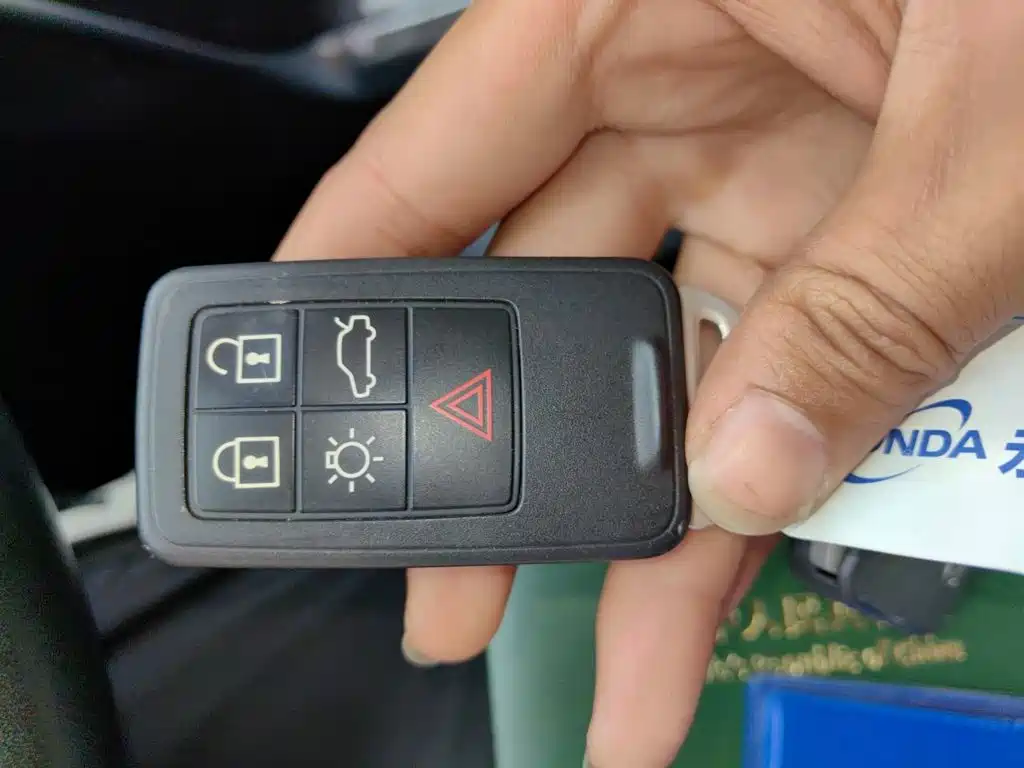 Volvo V40 — миниатюра 12