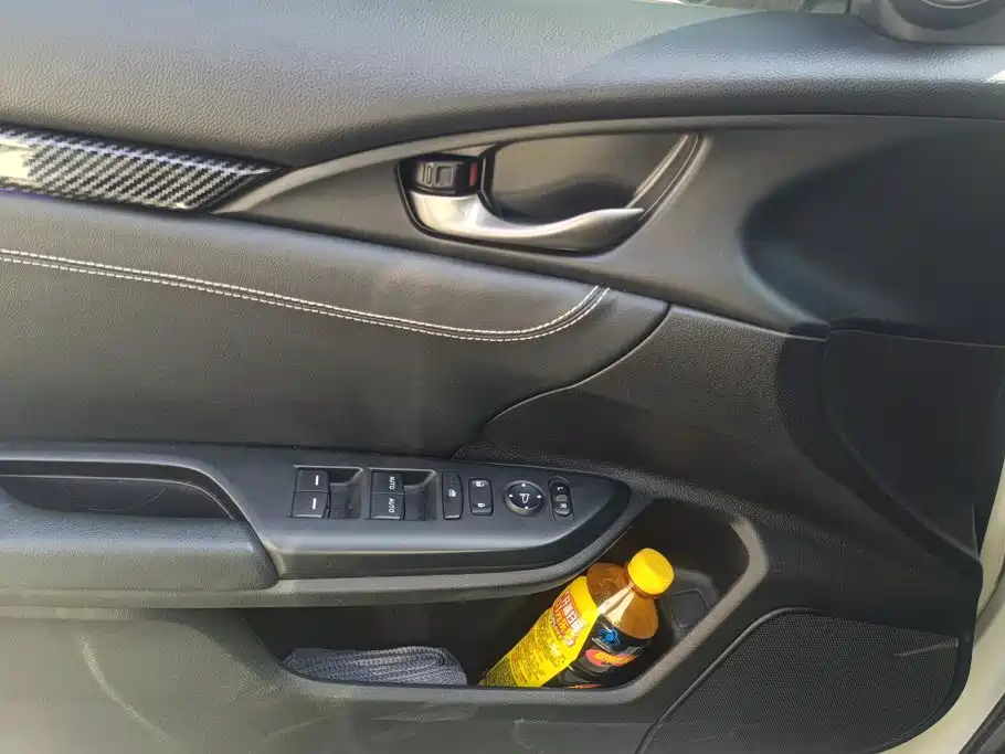 Honda Civic — миниатюра 7