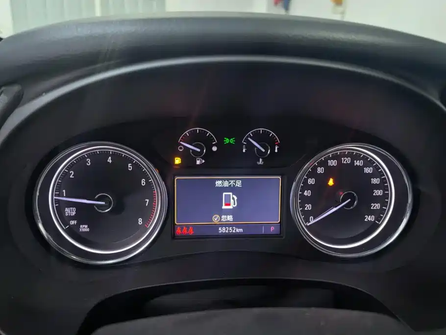 Buick LaCrosse — миниатюра 14