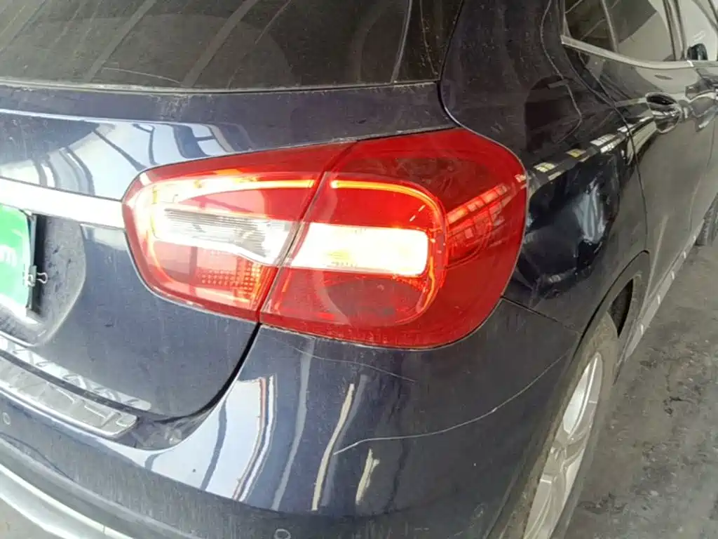 Mercedes-Benz GLA — миниатюра 8