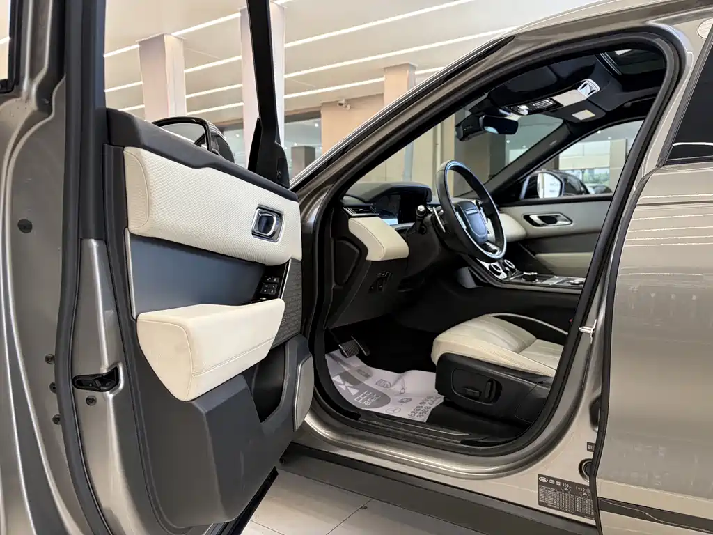 Land Rover Velar — миниатюра 6