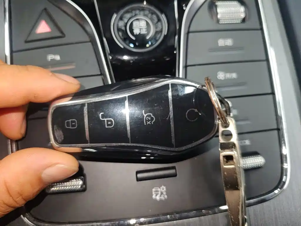 BYD Yuan Plus — миниатюра 9