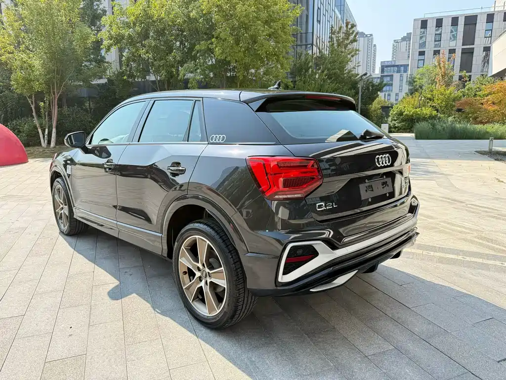 Audi Q2L — миниатюра 9