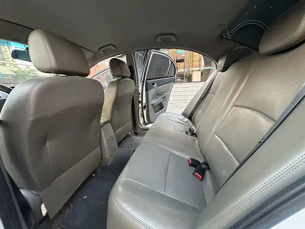 Geely Emgrand Classic — миниатюра 8