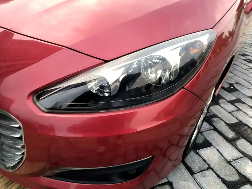 Peugeot 308 — миниатюра 24