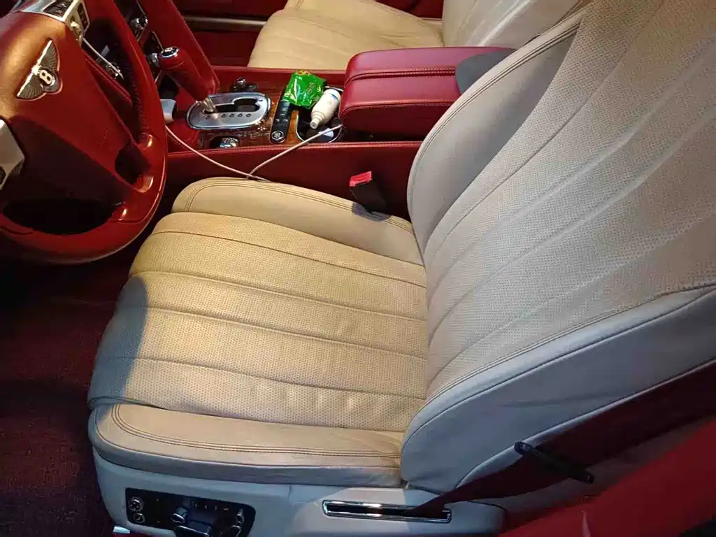 Bentley Flying Spur — миниатюра 5