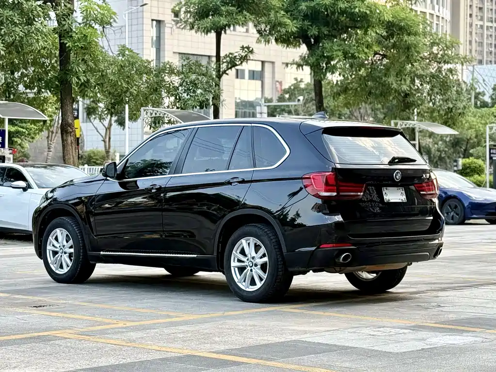 BMW X5 (Import) — миниатюра 4