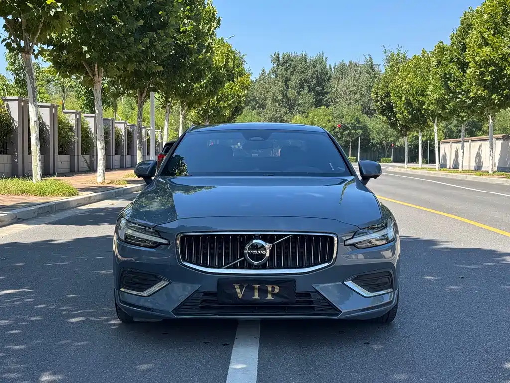 Volvo S60 — миниатюра 2