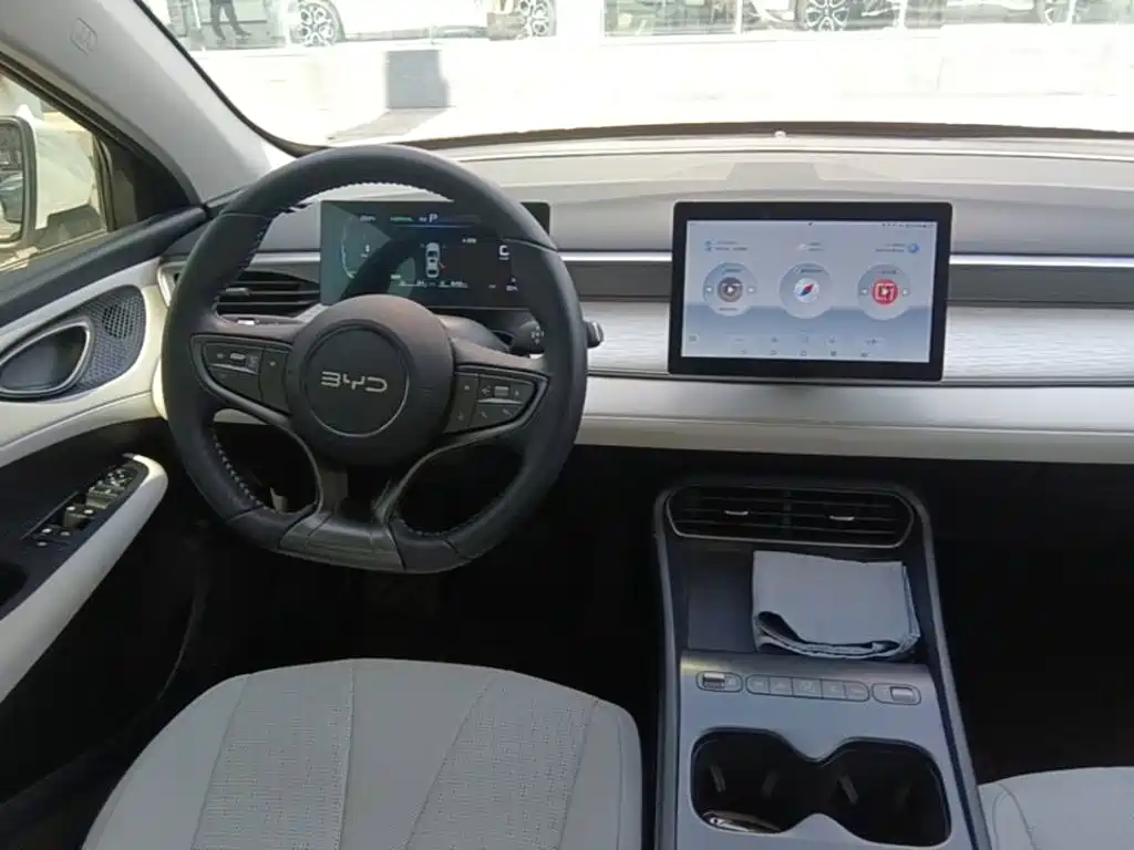 BYD Seal 05 DM-i — миниатюра 15