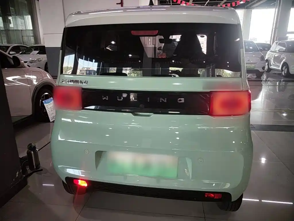 Wuling MINIEV — миниатюра 6