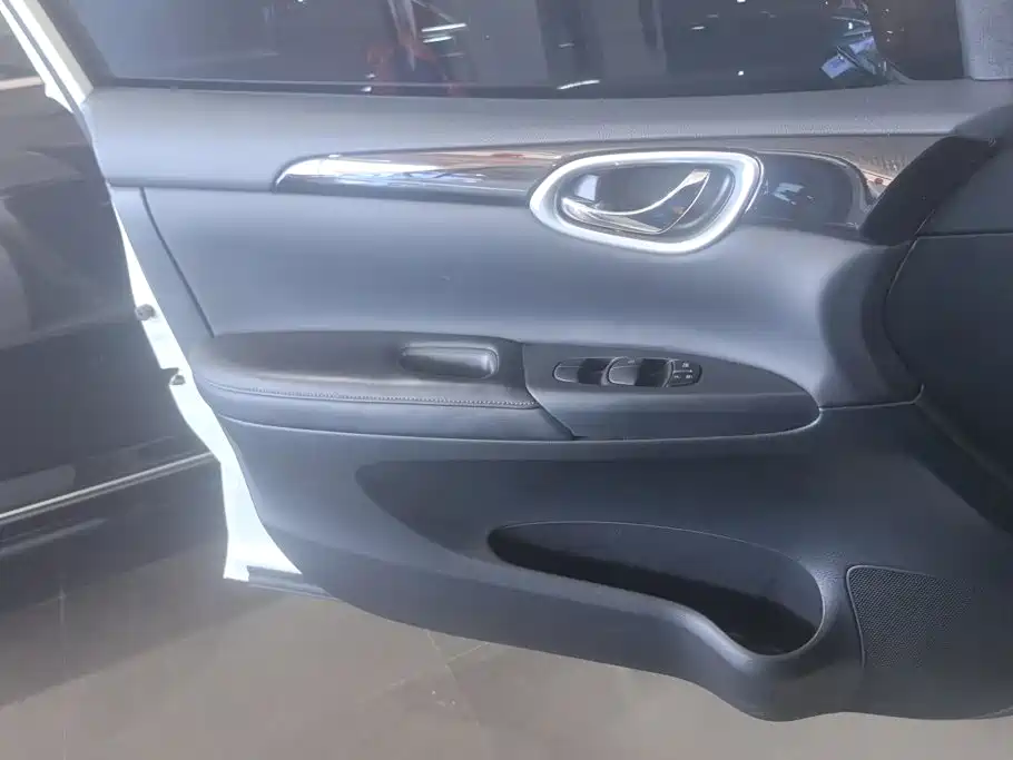 Nissan Sylphy — миниатюра 7