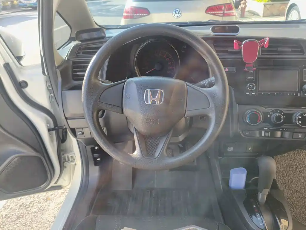 Honda Fit — миниатюра 6