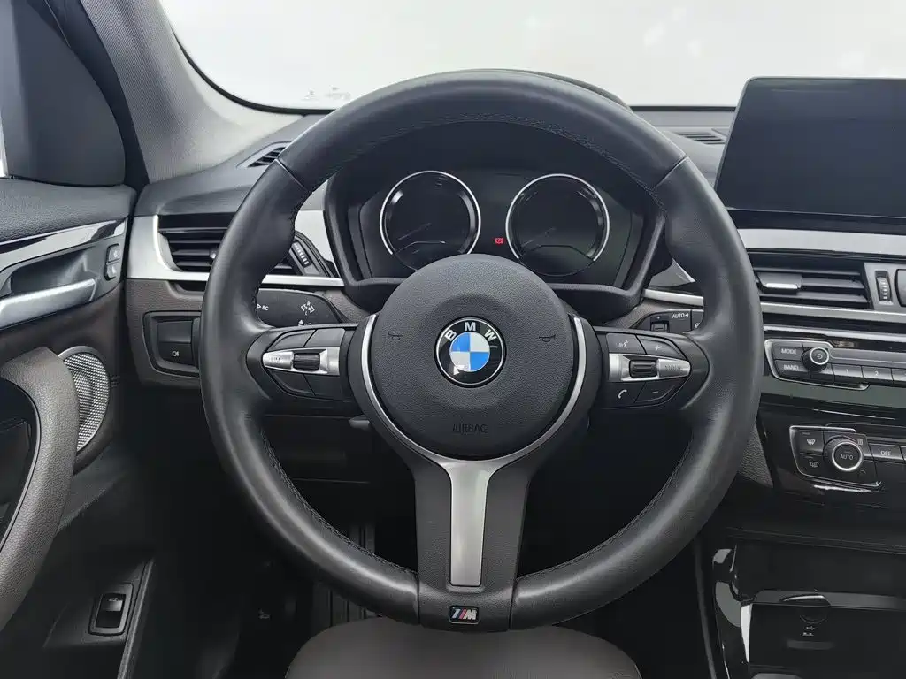 BMW X1 — миниатюра 11
